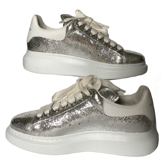 Alexander McQueen NWT Silver Oversized Trainers - Picture 3 of 9